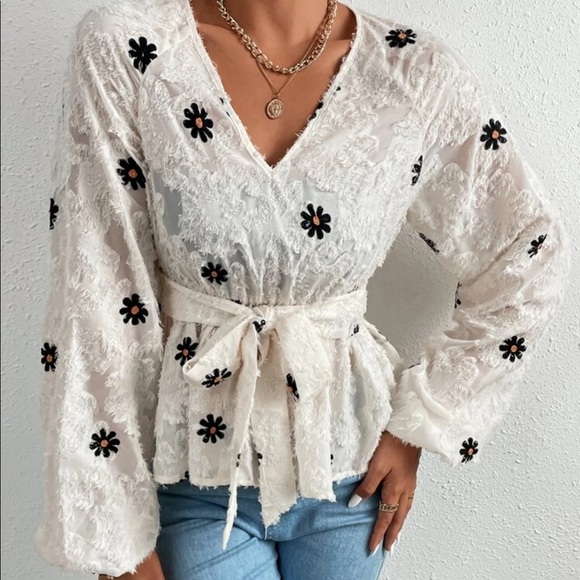 Cream black fuzzy floral design belted peplum blouse - Picture 4 of 5